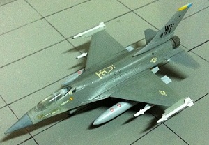 F-16 USAF Ҵ 1/144 ͧ Academy Сͺз