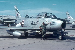 ..17 ͧ. F-86F-40 Sabre ͧԹ 4  Ҵ 1/144 ͧ Payanak