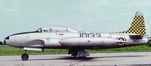 ..11  T-33 T-bird Ҵ 1/144 Resin Kit