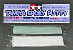 อีพ็อกซี่พุตตี้แบบแห้งช้าผิวเรียบ Epoxy putty (smooth surfadce) ของ Tamiya