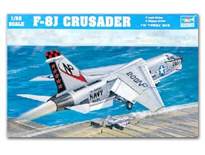 F-8J Crusader Ҵ 1/32 ͧ Trumpeter
